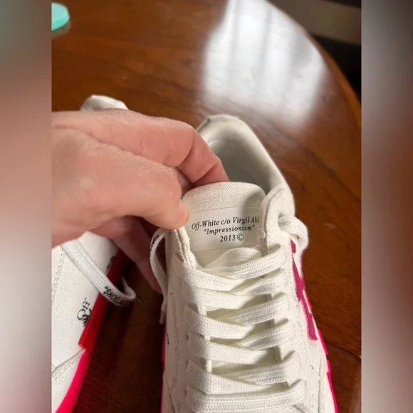 Off-White x virgil abloh Vulcanized Low Top Sneakers - Picture 11 of 11